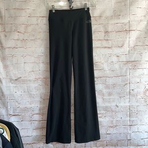 The North Face knit pants pull on XS mid rise black logo wide leg womens stretch